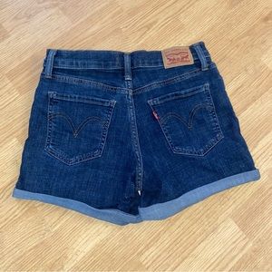 Levi’s Mid Length Shorts